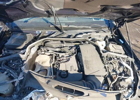 2022 Mercedes-Benz C 300 4Matic z USA, uszkodzony, nr VIN W1KAF4HB3NR020896